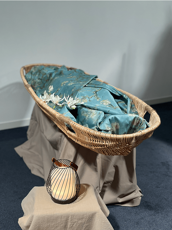Opstelling met rouwdoeken.nl blauw